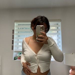 Devotion V-cut cream cardigan